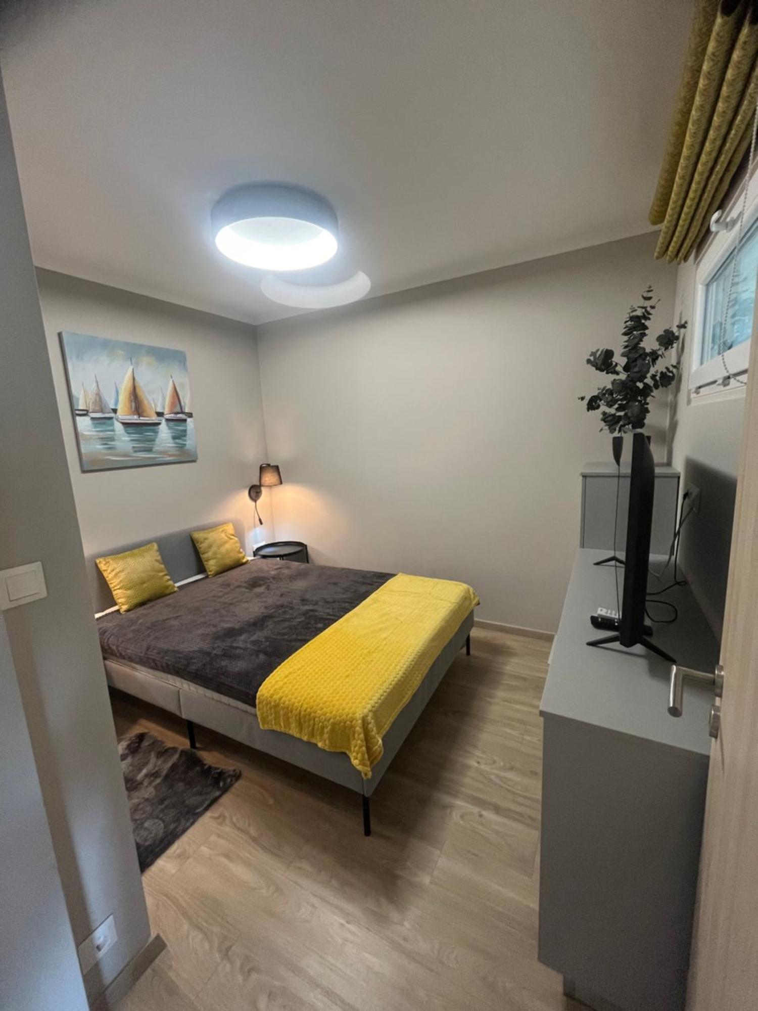 Silver Harmony Apartman Siofok Ngoại thất bức ảnh